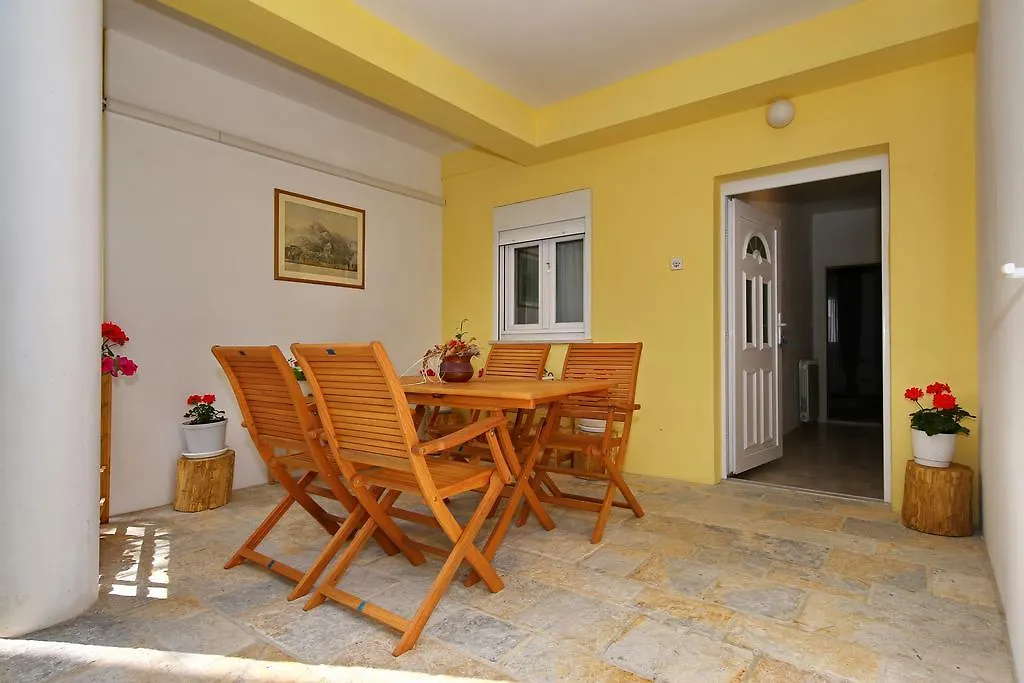 Apartments Maruna Zadar