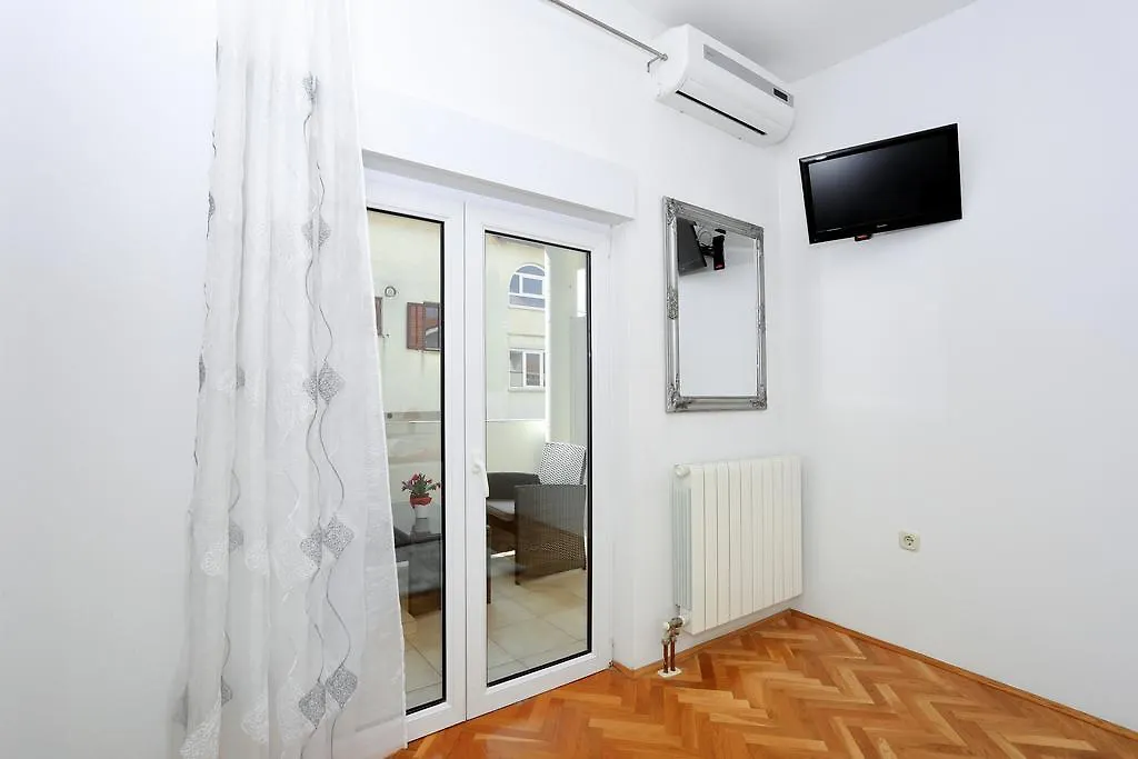 Apartments Maruna Zadar