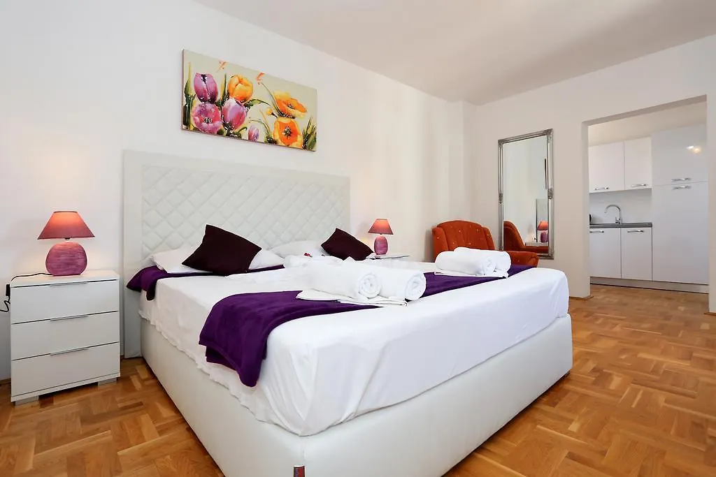 Apartments Maruna Zadar 0*,  Croatia