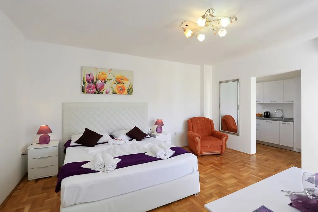 Apartments Maruna Zadar