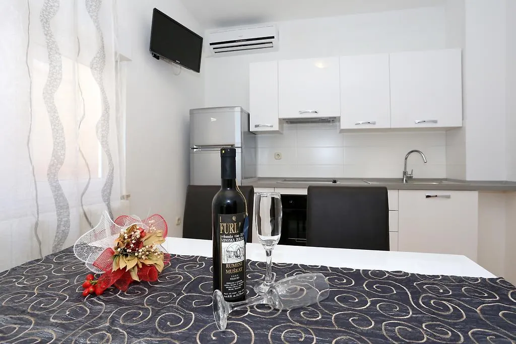 Apartments Maruna Zadar