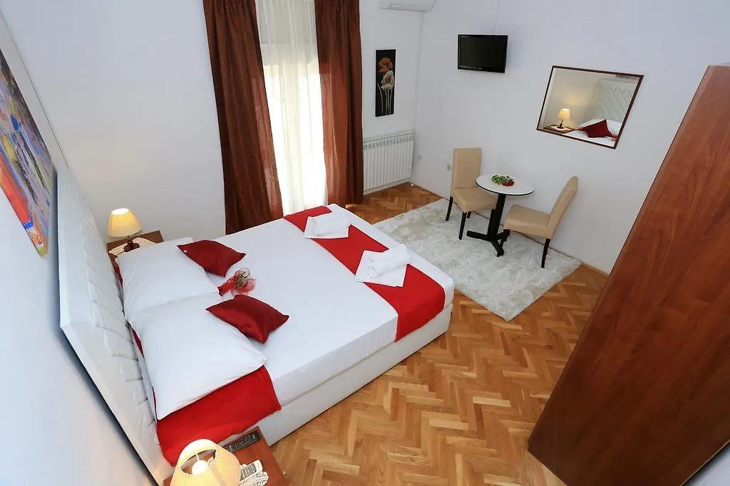 Apartments Maruna Zadar