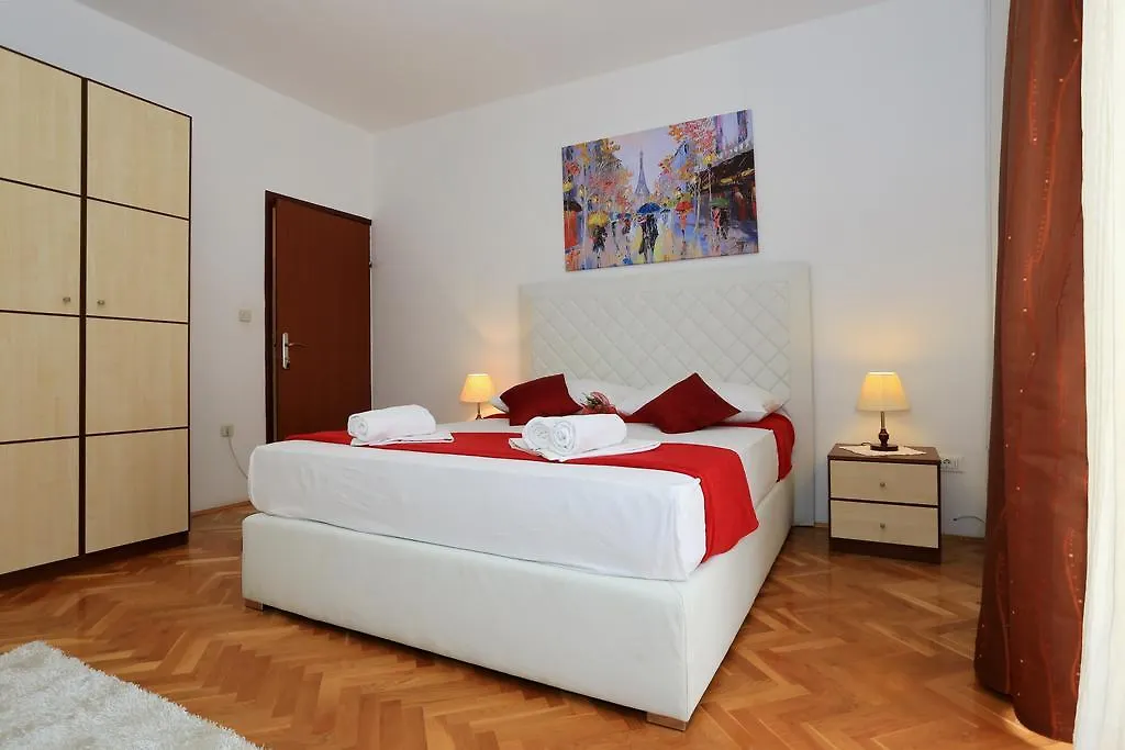 Apartments Maruna Zadar
