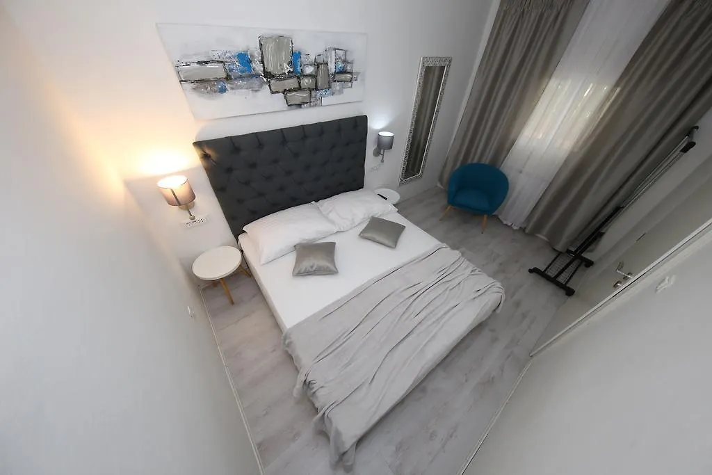 Apartments Maruna Zadar